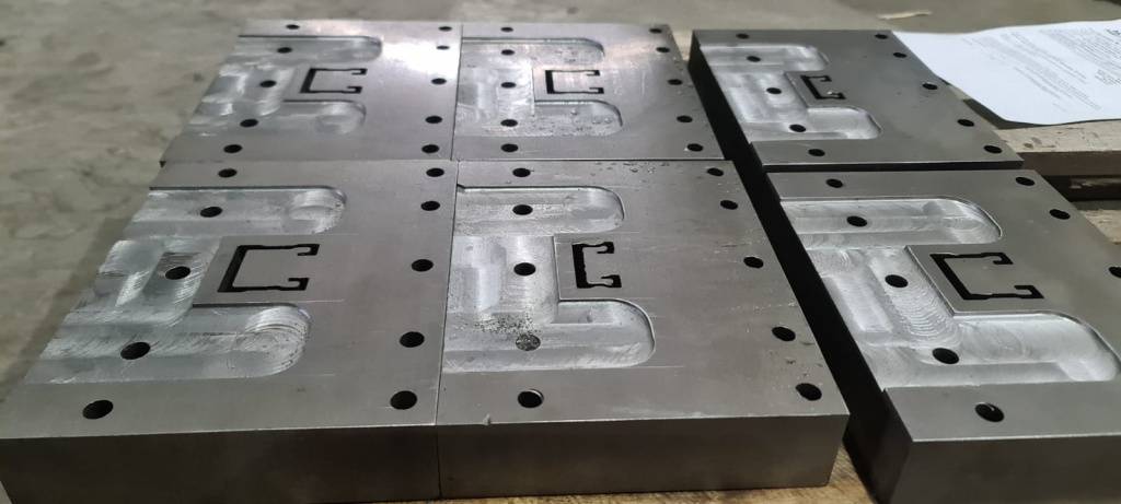 Электроэрозионная резка Лидер.jpeg Электроэрозионная резка Лидер.jpeg